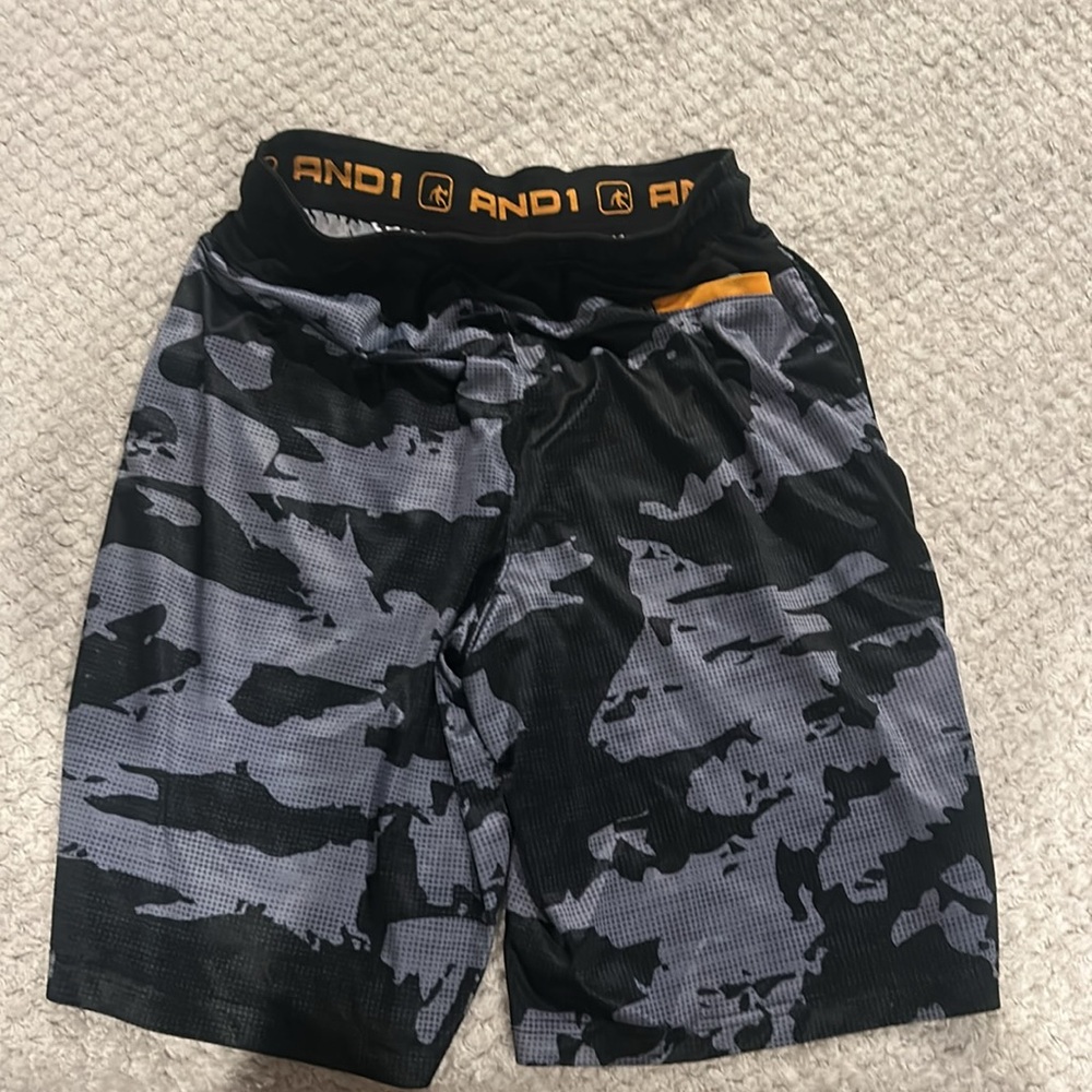 Shorts - Picture 2 of 2